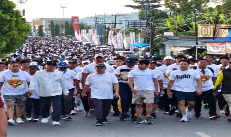 Haji Isam berangkatkan 150 pemenang Betfast 2023 umrah gratis.