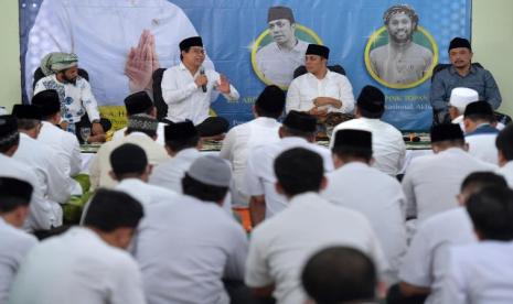 Menteri Desa Pembangunan Daerah Tertinggal dan Transmigrasi Abdul Halim Iskandar (Gus Halim),  saat memberikan sambutan dalam Peringatan Hari Bhakti Transmigrasi (HBT) ke-72 yang digelar di lingkungan Kantor Kementerian Desa Pembangunan Daerah Tertinggal dan Transmigrasi.