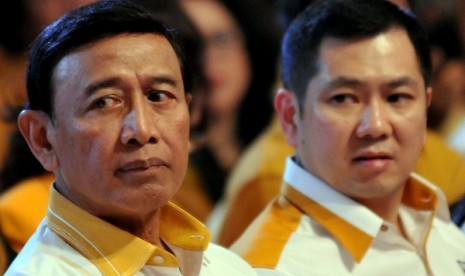 Hanura party declare Wiranto (left) and Hary Tanoesoedibjo as candidates for president and vice president for the 2014 election on Tuesday.