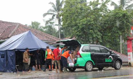 Harfa Rescue Indonesia bantu korban banjir di Lebak, Banten.