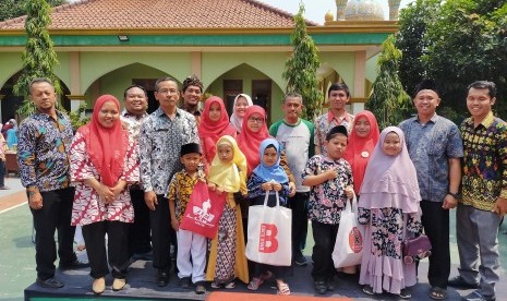 Hari Batik Nasional di SDT Bina Ilmu