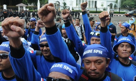 Aksi Hari Buruh Sedunia (May Day) di depan Istana Merdeka (ilustrasi)