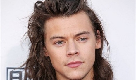 Ultah Ke 22 Harry Styles Kutip Lirik Taylor Swift Republika Online