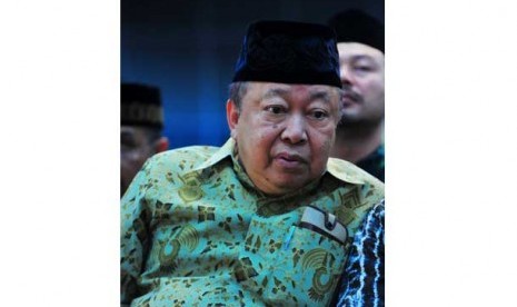 Haryanto Dhanutirto sempat menjabat sebagai Menteri Negara Pangan, Holtikultura dan Obat-obatan masa Presiden Soeharto