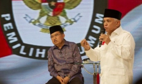 Hatta Rajasa bersama Jusuf Kalla