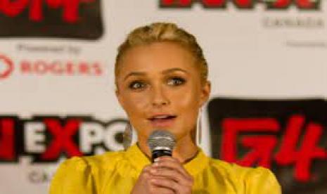 Hayden Panettiere mengumpulkan donasi bagi mereka di garda terdepan pembela Ukraina.