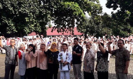 Hazel Ramadhan, siswa kelas VI SD Bosowa Bina Insani, berhasil menjadi juara pertama international karate open di Belgia. 