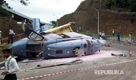 Helikopter milik PT Indonesia Morowali Industrial Park (IMIP) yang jatuh di Morowali.