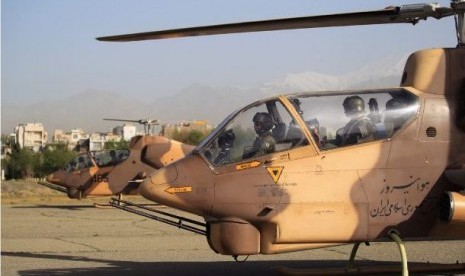 Helikopter serbu Iran AH-1J Cobra atau Panha 2