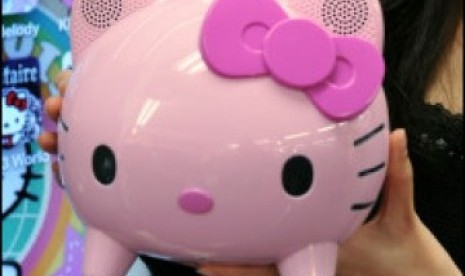 Hello Kitty. Kepala Eksekutif dan Presiden Sanrio, perusahaan di belakang Hello Kitty mengundurkan diri setelah lebih dari enam dekade memimpin.