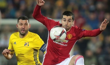 Henrikh Mkhitaryan (kanan)