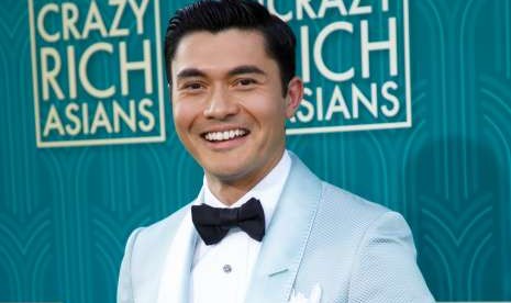 Aktor Crazy Rich Asians, Henry Golding. Sempat dirumorkan dapat peran sebagai James Bond, Golding akhirnya angkat bicara.