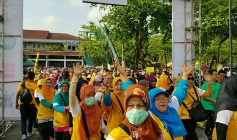 Hijab Fun Run di Jogja Halal Fest yang mengangkat tajuk Hijab Cantik Berlari, Ahad (14/10). 