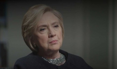 Hillary Clinton dalam wawancara dengan program Four Corners ABC Australia menuding pendiri WikiLeaks Julian Assange telah kehilangan kredibilitas