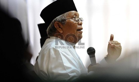 KH Hilmi Aminuddin Meninggal, PKS Kehilangan Guru. Foto: KH Hilmi Aminuddin