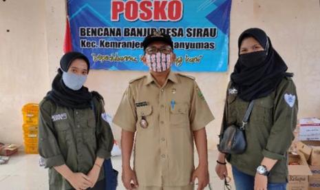 Mahasiswa UBSI Bantu Korban Banjir Desa Sirau, Banyumas
