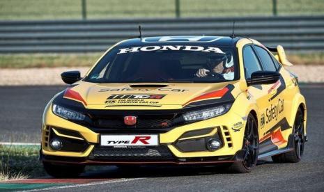 Honda Civic Type R Limited Edition resmi menjadi Safety Car pada gelaran World Touring Car Cup (WTCR) 2020. (