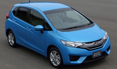 Honda Jazz (Fit) terbaru.