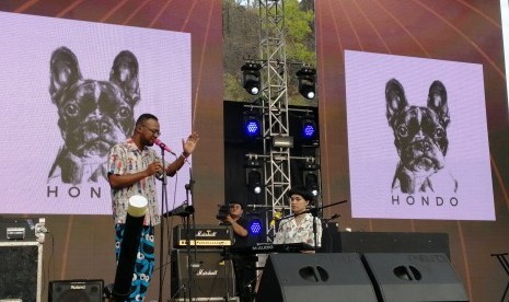 Hondo, duo musisi Mohammed Kamga dan Chevrina Anayang, tampil di hari pertama Soundrenaline 2019, Sabtu (7/9)