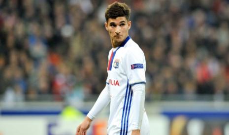 Houssem Aouar, pemain incaran Arsenal.