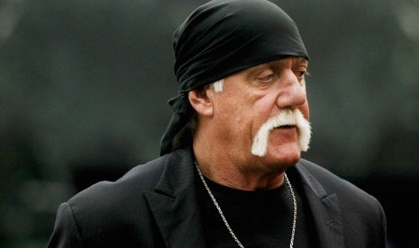 Hulk Hogan alias Terry Bollea. Hogan mengaku mampu berpikir jernih karena tidak minum alkohol. 