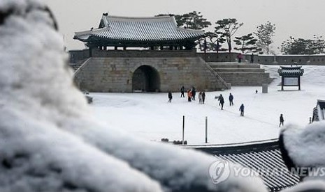 Hwaseong Fortress, salah satu tempat tujuan wisata di Suwon, Korea Selatan 