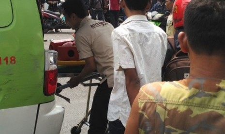 Ibu korban tabrakan di Warung Buncit Raya, Jakarta Selatan