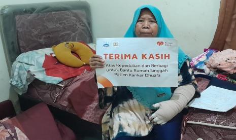 Ibu Surinah, penerima manfaat program bantuan rumah singgah dari Rumah Zakat 