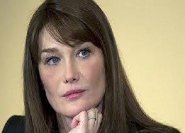 Ibu negara Prancis Carla Bruni