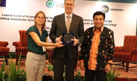 ICCO Cooperation bersama dengan Indonesia Business Council for Sustainable Development (IBCSD) menggelar acara launching nasional program Responsible and Sustainable Palm Oil in Indonesia (RESBOUND), bertajuk Membangun Kesejahteraan Warga Desa Melalui Transformasi Pasar dan Bisnis Kelapa Sawit Berkelanjutan, Selasa (19/11).