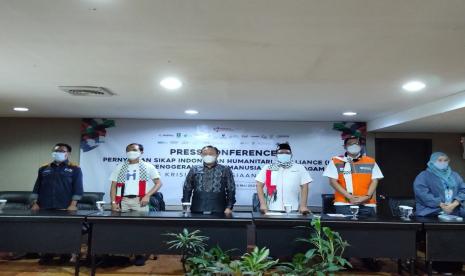 IHA dan tokoh penggerak aksi kemanusiaan lintas iman menyatakan siap untuk terus memberikan dukungan serta bantuan kemanusiaan kepada Palestina. Rumah Zakat menjadi salah satu lembaga kemanusiaan yang hadir dan ikut ambil bagian dalam menyatakan sikap dan kepedulian terhadap kondisi di Palestina.