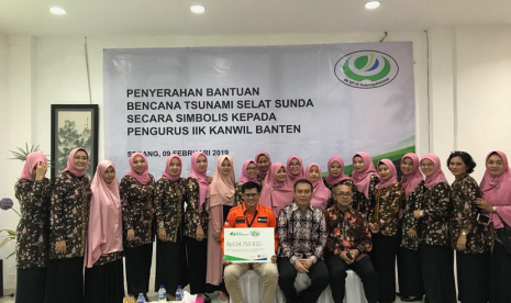 IIK BPJS Ketenagakerjaan gandeng Rumah Zakat beri bantuan korban tsunami Selat Sunda.