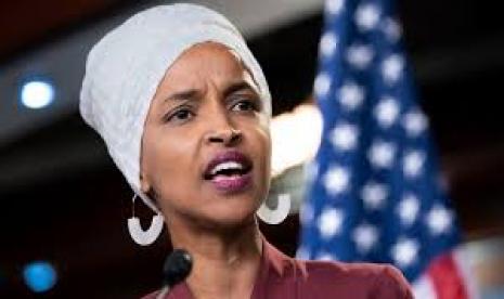 Ilhan Omar, Muslimah berdarah Somalia terpilih kembali menjadi angggota parlemen AS. 