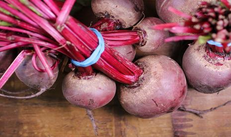 Lima Kreasi Mengolah Buah Beet