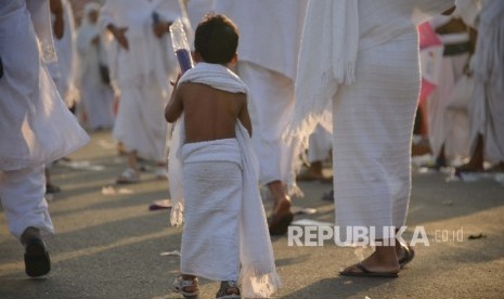 Lima Binatang Berbahaya yang Boleh Dibunuh Saat Ihram. Foto:   Ilustrasi Pakaian Ihram