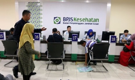 Ilustrasi pelayanan di kantor BPJS Kesehatan.(Antara)