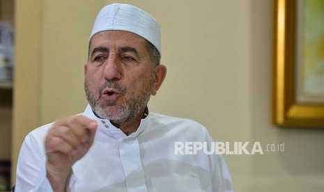 Imam Masjid Aqsha Shekh Mustafa Muhammad Abdel Rahman AtTawil menjelaskan lorong-lorong yang digali pihak Israel di bawah kompleks Masjid Aqsa mencapai 2-3 km.