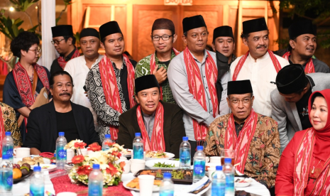 Imam Nahrawi menghadiri Grand Opening BKHI Nahdlatul Ulama yang dilakukan Ketua Umum PB NU KH Said Aqil Siradj, Ahad (19/5) malam.