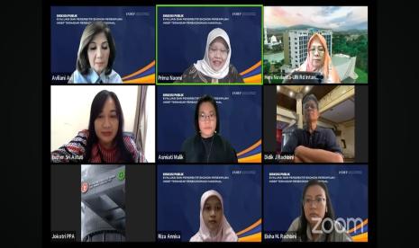 Indef menggelar Diskusi Publik Ekonom Perempuan secara virtual, Kamis (28/12/2023).