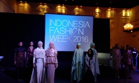 Indonesia Fashion Week (IFW) 2016 akan segera digelar di Jakarta Convention Center.