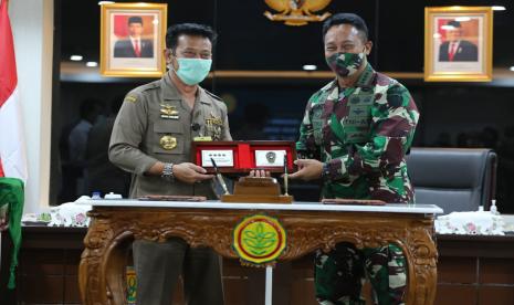 Indonesia memiliki potensi besar di sektor pertanian, maka  dibutuhkan kekuatan dan kebersamaan dari semua pihak, termasuk TNI. Terkait hal tersebut, Kementan dibawah pimpinan Mentan Syahrul Yasin Limpo menggandeng TNI AD guna memperkokoh dukungan pendampingan, percepatan tanam dan peningkatan produksi komoditas tanaman pangan melalui program food estate dan pendampingan pengembangan sapi.