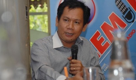  Indra J Piliang 