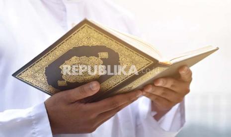 Ilustrasi Alquran. Ulama Jelaskan Sumpah Pakai Alquran Caranya Bukan Diinjak