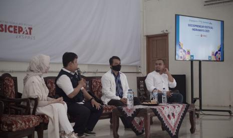  Inkubasi bisnis Sociopreneur Festival Indramayu 2021 digelar secara offline dengan menerapkan protokol kesehatan ketat di Gedung PGRI Kabupaten Indramayu, Kamis (16/12). 