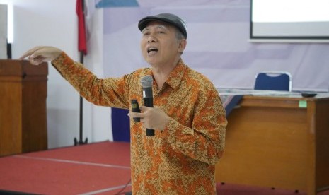  Inspirator Metamorphosis, H.D Iriyanto, saat mengisi Diklat Inspiratif Republika di Balai Bahasa Yogyakarta, Rabu (13/3).