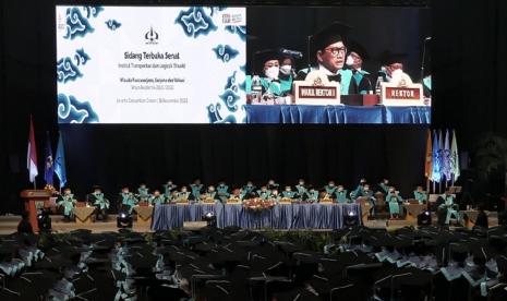 Institut Transportasi dan Logistik Trisakti menggelar acara Tunggal Wisuda Tahun Akademik 2021/2022 secara luring pekan lalu.