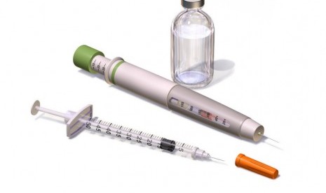 Insulin syringe and pen for diabetic patient (animation)