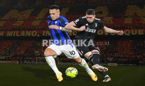 Penyerang Lautaro Martinez Inter Milan Vs penyerang Juventus Dusan Vlahovic.