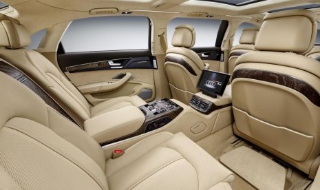 interior Audi A8L 