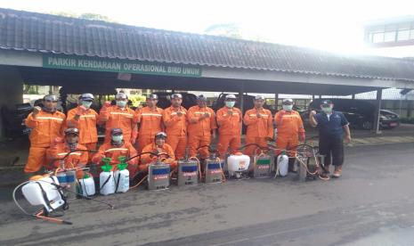 IPB University melakukan sterilisasi gedung dan ruangan kampus secara bergilir.